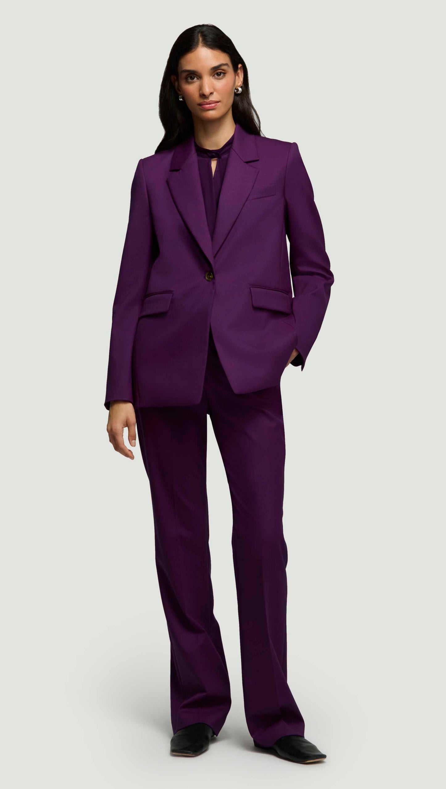 Straight Leg Trouser in Seasonless Wool | Grape
