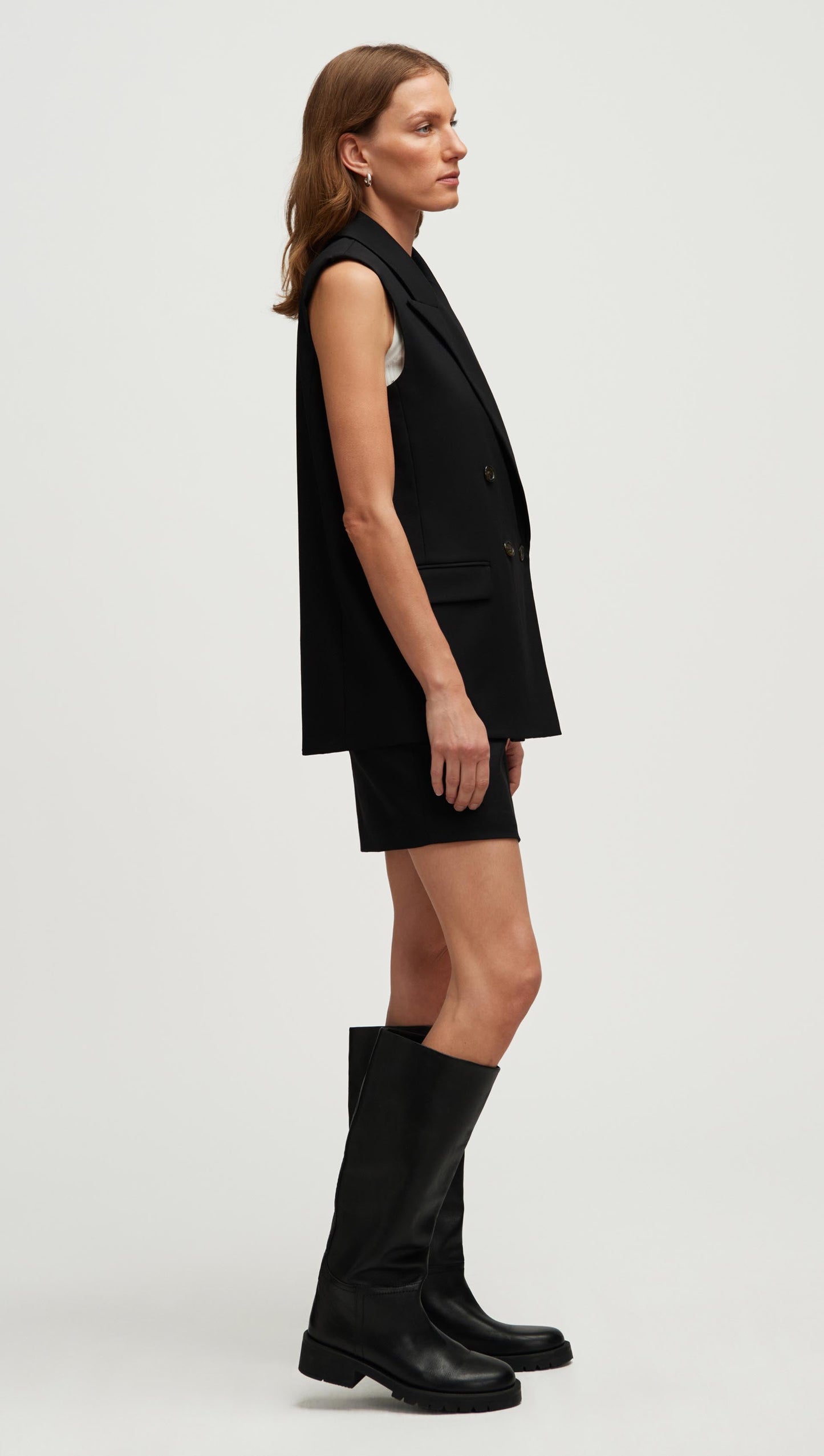 Mini Tailored Skirt in Seasonless Wool | Black
