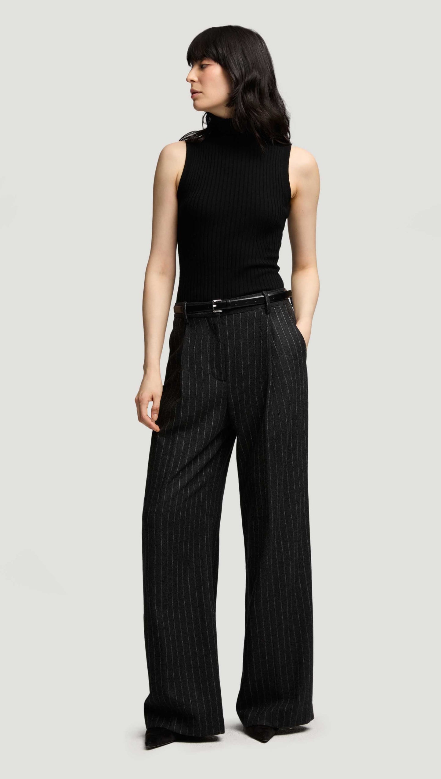Single Pleat Trouser in Wool Blend | Grey Pinstripe