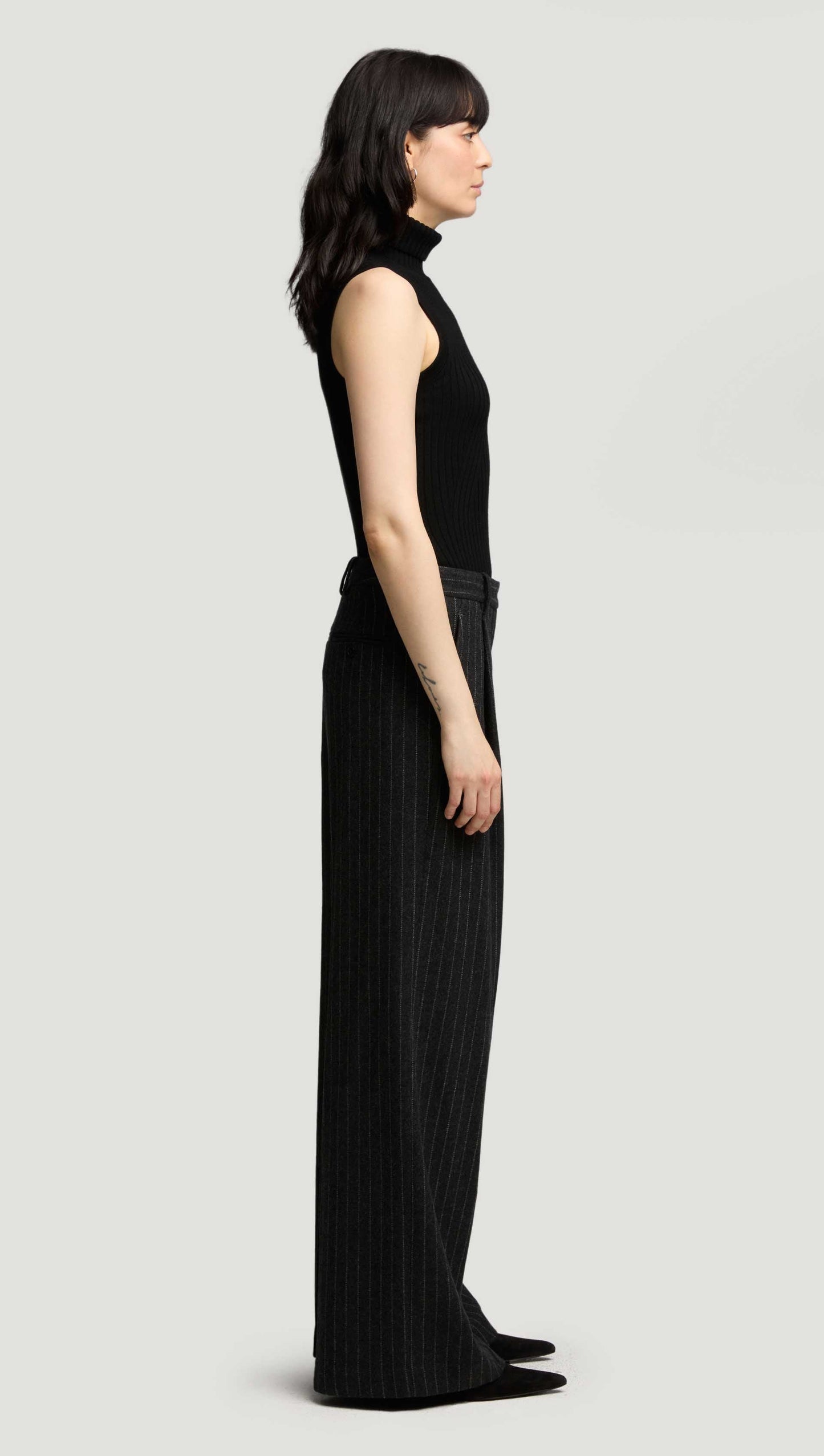 Single Pleat Trouser in Wool Blend | Grey Pinstripe