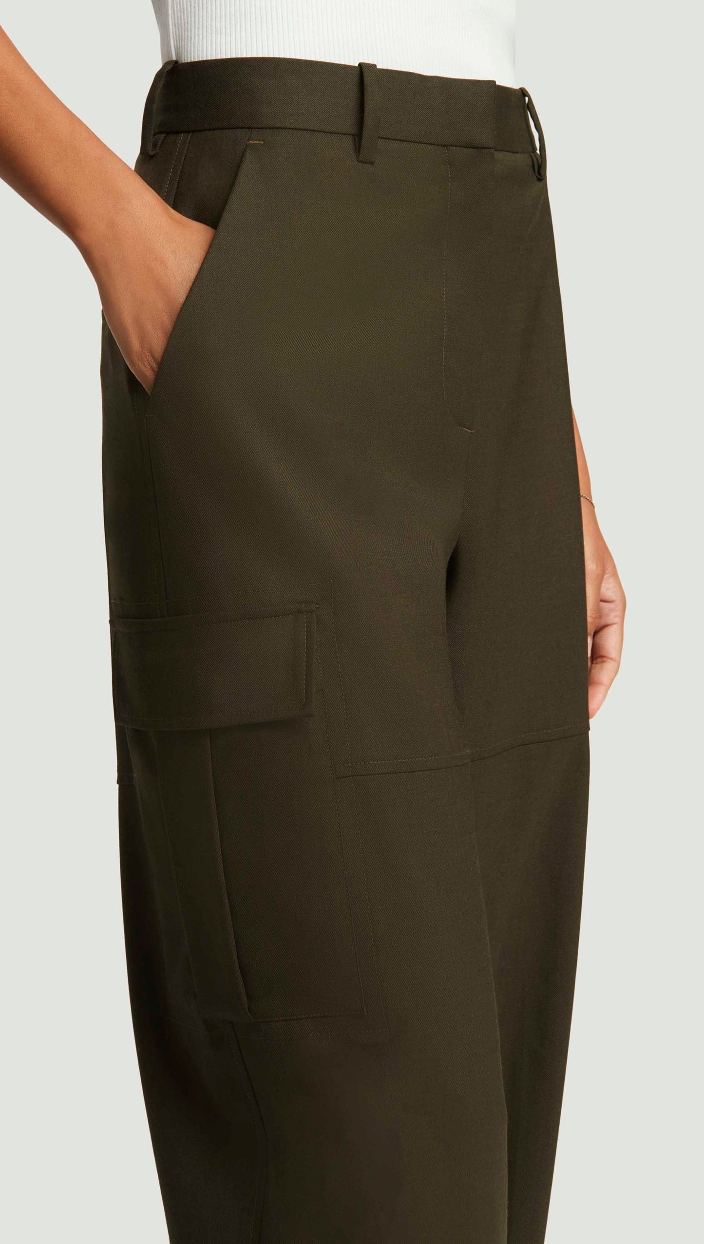Tailored Cargo Pants in Seasonless Wool | Tobacco