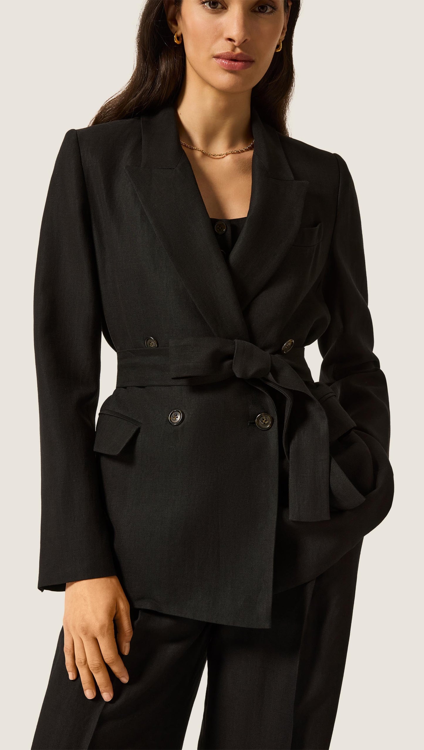 Belted Peak Lapel Blazer in Viscose Linen | Black
