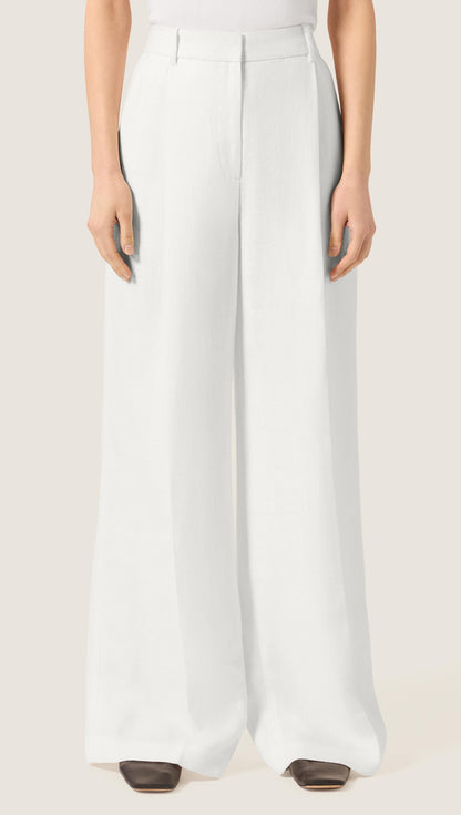 Single Pleat Trouser in Viscose Linen | Ivory