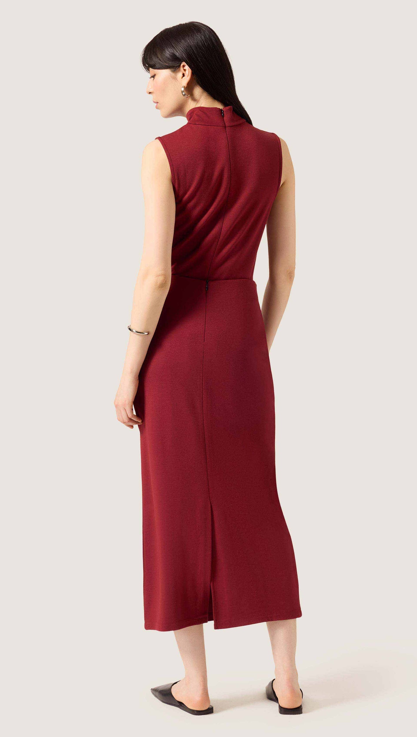Slim Skirt in Wool Jersey | Maroon