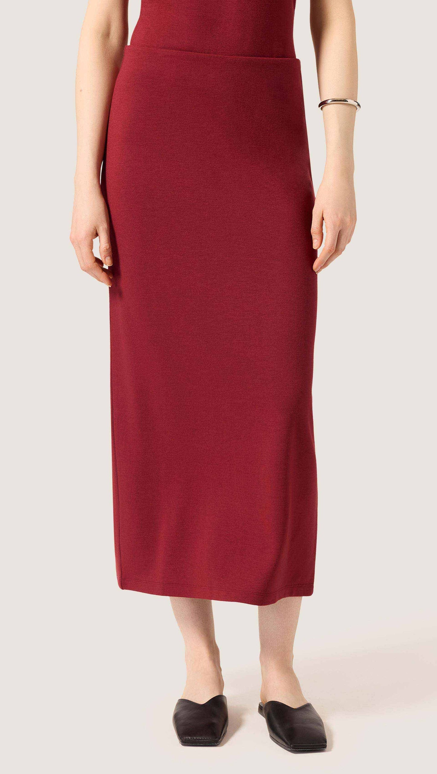 Slim Skirt in Wool Jersey | Maroon